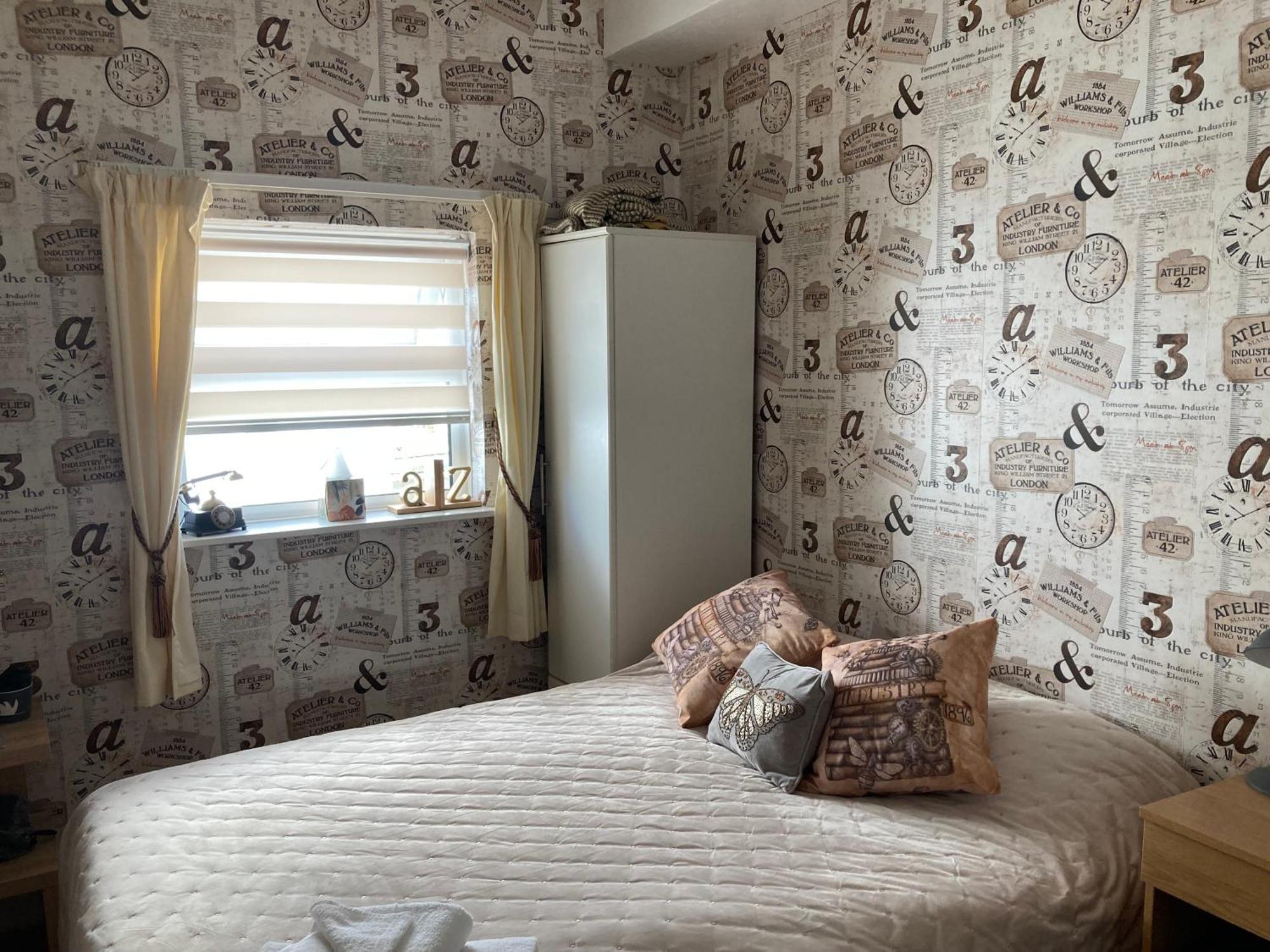 The Cherry Tree Guest House Істборн Екстер'єр фото