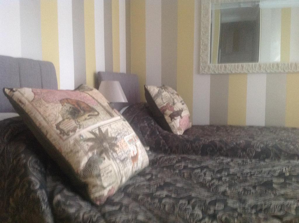 The Cherry Tree Guest House Істборн Екстер'єр фото