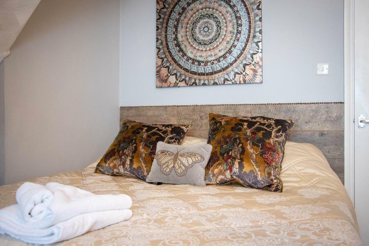 The Cherry Tree Guest House Істборн Екстер'єр фото